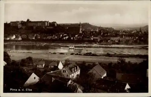 Ak Pirna an der Elbe, Stadtansicht  Elbe, Schiffe, Architektur, Natur