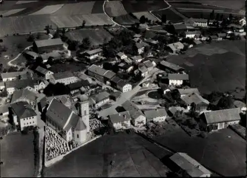 Ak Schorndorf im Remstal Württemberg, Aufnahme eines Dorfes aus der Vogelperspektive. Deutlich...
