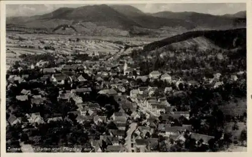 Ak Zunsweier Offenburg in Baden Schwarzwald, Luftaufnahme, Zunsweier in Baden, Flugzeugansicht