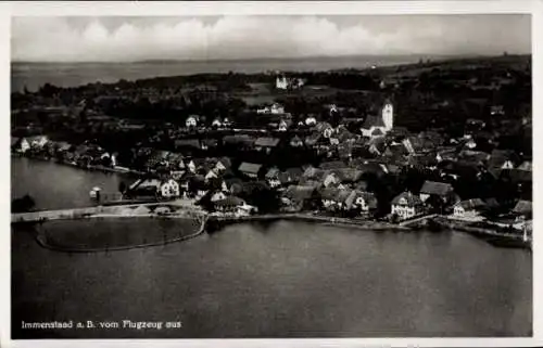 Ak Immenstaad am Bodensee, Luftaufnahme von Immenstaad, Bodenseelandschaft,  Architektur