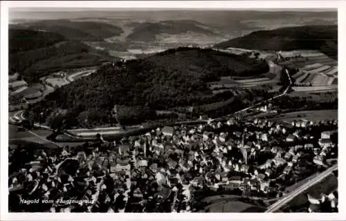 Ak Nagold im Kreis Calw Baden Württemberg, Fliegeraufnahme der Stadt