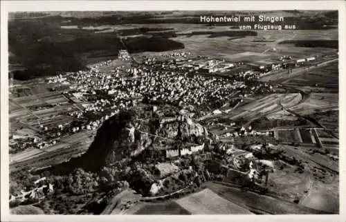 Ak Singen Hohentwiel Baden Württemberg, Luftaufnahme von Hohentwiel und  beeindruckende Landschaf