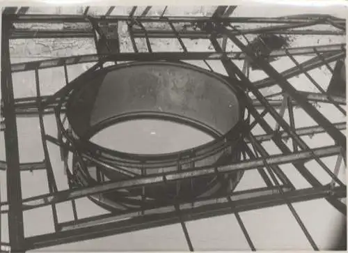 Original Foto Berlin Mitte, Unter den Linden, Ehrenmal, um 1945/46, ca. 13 x 17 cm