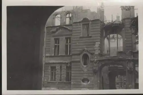 Original Foto Berlin Mitte, Strelitzer Str. 43, Vaterländischer Bauverein, um 1945/46, ca. 9 x 14 cm