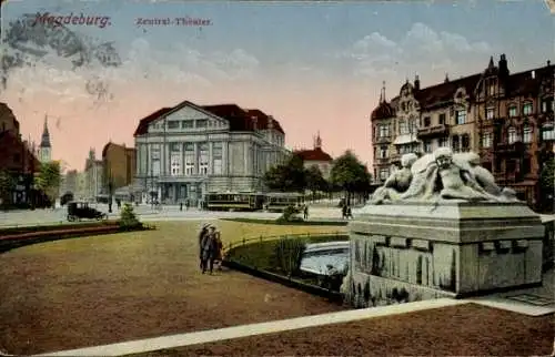 Ak Magdeburg, Zentral-Theater, Statue