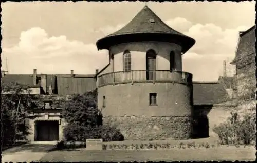 Ak Zwickau in Sachsen, Pulverturm mit Rest der alten Stadtmauer