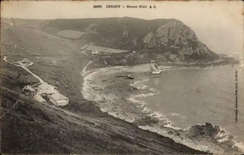 Ak Kanalinsel Jersey, Landschaft mit Küste, Hügeln, Felsen, Meer, Text: Bonne Nuit G. F.