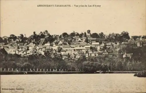 Ak Antananarivo Tananarive Madagaskar, Stadtansicht, Häuserfront, Lac d'Anosy