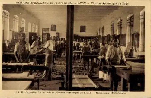 Ak Lomé Togo, Menuiserie, Ebenisterie, Berufsschule der katholischen Mission, Tischlerei, Schreiner