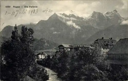 Ak Bad Ragaz Kanton St. Gallen, Berglandschaft, Die Falknis, Fluss, Häuser