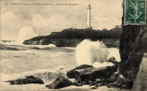 Ak Biarritz Pyrénées Atlantiques, Leuchtturm, Wellen, Sturm, wunderschöne Küstenlandschaft
