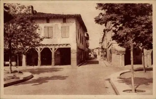 Ak Saint Sulpice sur Leze Haute-Garonne, Rue de la Poste