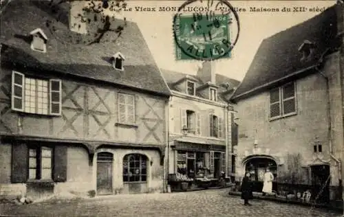 Ak Montluçon Allier, Alte Häuser