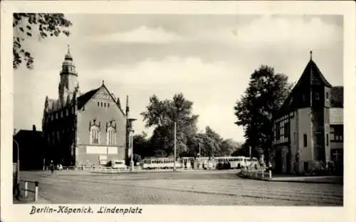 Ak Berlin Köpenick, Lindenplatz, Busstation