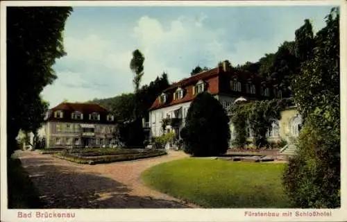 Ak Bad Brückenau im Sinntal Unterfranken, Historisches Gebäude, Schloss mit Hotel, Gartenanlage, 