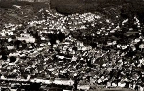 Ak Mosbach am Odenwald Baden, Luftaufnahme von  viele Häuser, grüne Hügel im Hintergrund