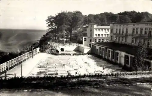 Foto Ak Ostseebad Sellin auf Rügen, Kurhaus, Terrasse