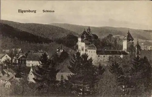 Ak Elgersburg in Thüringen, Elgersburg Schloss, Landschaft mit Hügeln,  Architektur