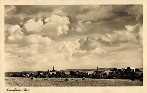 Ak Langelsheim Harz, Landschaft, Wolken, Kirche, Stadtansicht