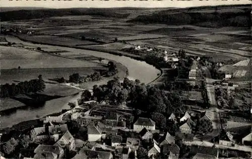 Ak Polle an der Weser, Fliegeraufnahme vom Ort