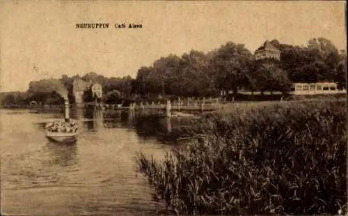 Ak Neuruppin in Brandenburg, Café Alsen, Boot auf dem Wasser, Gebäude mit Bäumen