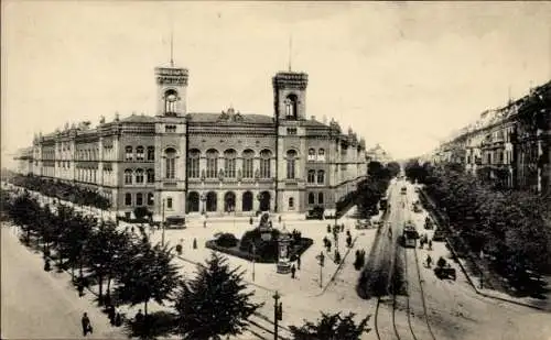 Ak Berlin Tiergarten Moabit, Ausstellungspalast, Kriminalgericht Moabit, s Gebäude, Straßenszene,