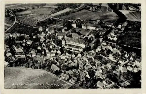 Ak Altshausen in Oberschwaben Württemberg, Luftaufnahme von  Stadtansicht, Vielfältige Landschaft