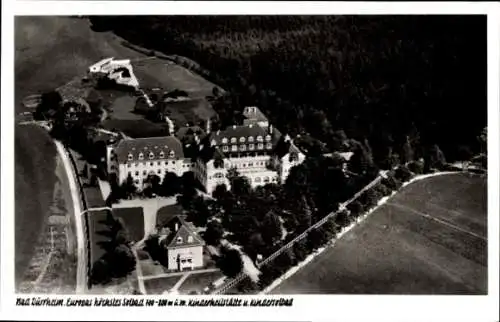 Ak Bad Dürrheim im Schwarzwald, Luftaufnahme eines Kurhauses, Europas höchstes Solebad