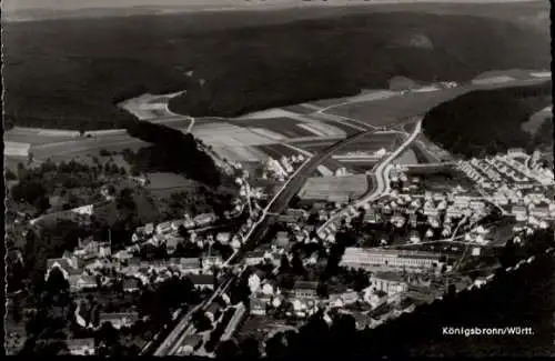 Ak Königsbronn an der Brenz, Luftaufnahme von  Landschaft, Stadtansicht,  Architektur