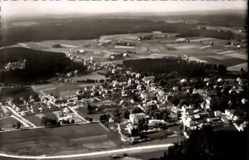 Ak Königsfeld im Schwarzwald Baden, Luftaufnahme von Königsfeld, Heilklimatischer Kurort, Schwarz