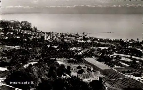Ak Immenstaad am Bodensee, Landschaftsaufnahme, Immenstaad, Bodenseeregion, Hafen mit Bootsanlege