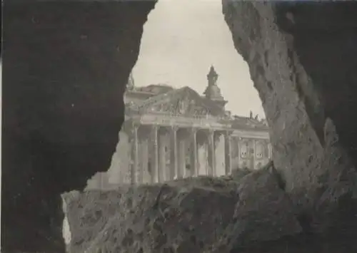 Original Foto Berlin Mitte, Blick zum Reichstag, um 1945/46, ca. 10 x 14 cm