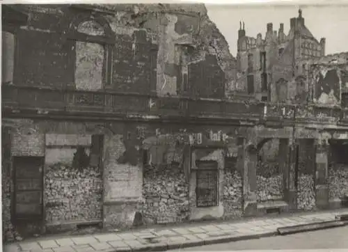 Original Foto Berlin Kreuzberg, Alte Jacobstraße, zerstörte Häuserzeile, um 1945/46, ca. 13 x 17 cm