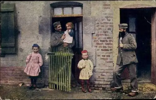 Ak Europäischer Krieg 1914/1916, Kriegsschauplatz, Kinderlieb auch in Feindesland