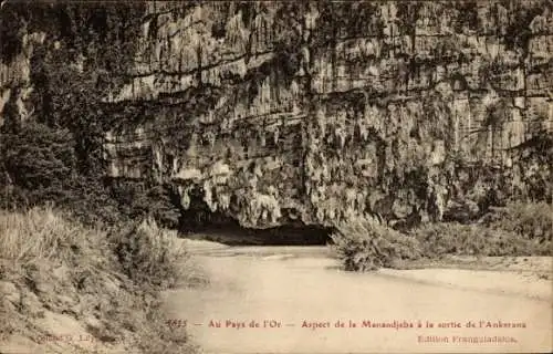 Ak Ankarana Madagaskar, Au Pays de l'Or, Aspect de la Manandjeba