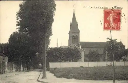 Ak Le Perreux sur Marne Val de Marne, Kirche, Straße, Bäume,  