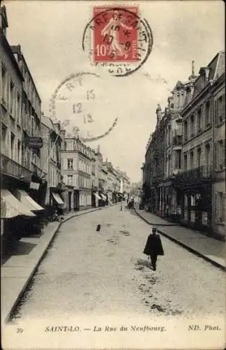 CPA Saint-Lô-Manche, La Rue du Neufbourg
