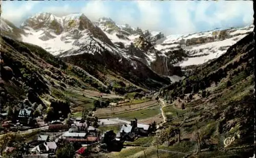Ak Gavarnie Hautes Pyrénées, Wunderschöne Berglandschaft, schneebedeckte Gipfel, Hotelansicht, Ta