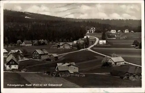 Ak Fleckl Warmensteinach Oberfranken Bayern, Blick auf die Ortschaft mit Ochsenkopf