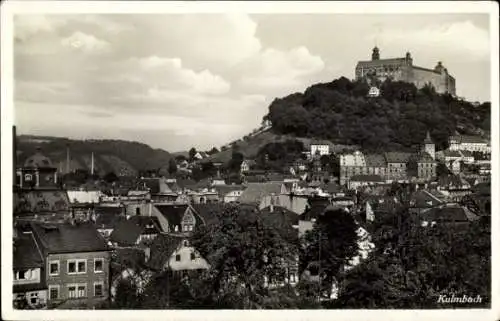 Ak Kulmbach in Oberfranken, Blick auf  Festung auf dem Berg, Altstadt, Wolkenhimmel
