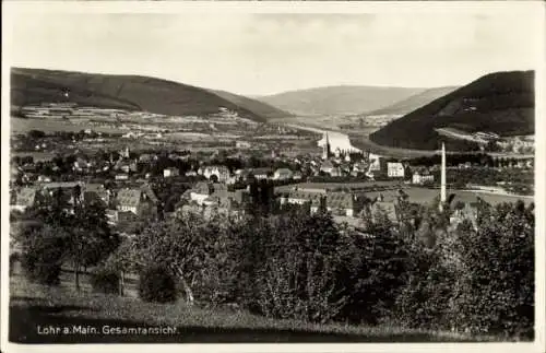 Ak Lohr am Main Unterfranken, Gesamtansicht von  Stadtansicht, Landschaft,  Architektur