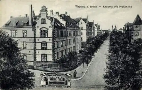 Ak Worms am Rhein, Straße mit Tram, alte Gebäude, Kaserne, Bäume