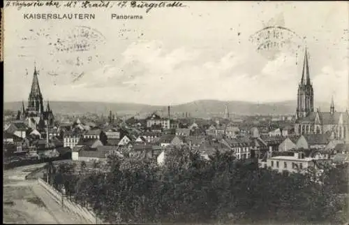 Ak Kaiserslautern in der Pfalz, Panoramablick auf  zwei Kirchen, Stadtlandschaft