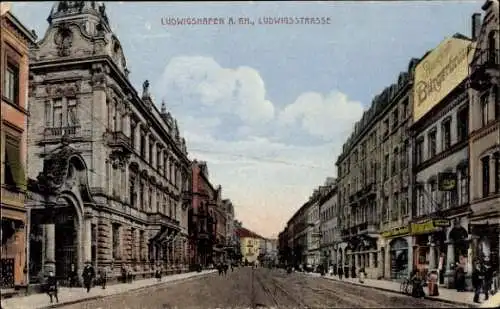 Ak Ludwigshafen am Rhein, Ludwigshafen a. Rh., Ludwigstraße, alte Architektur, belebte Straße