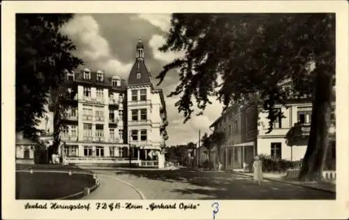 Ak Ostseebad Heringsdorf auf Usedom, Ehemaliges Kurhaus,  Architektur, Straßenansicht, Menschen a