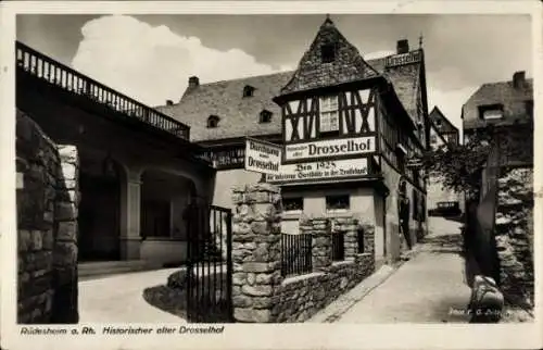 Ak Rüdesheim am Rhein, Historischer alter Drosselhof, Drosselgasse