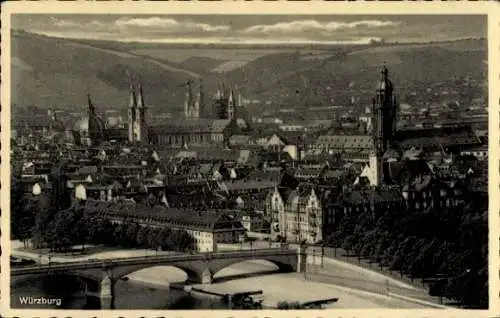 Ak Würzburg am Main Unterfranken, Stadtansicht  Brücke, Marktplatz, Türme,  Gebäude