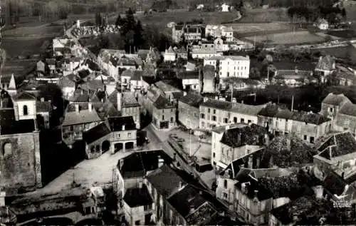 Ak Saint Aulaye Dordogne, Luftaufnahme, Häuser, Straßen, ländliche Umgebung, Kirche