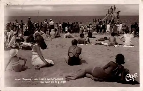 Ak Trouville sur Mer Calvados, Strandansicht, Badegäste, Schwimminsel, 30er Jahre