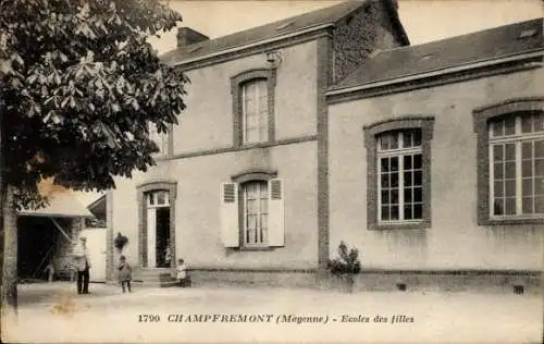 Ak Champfremont Mayenne, Ecoles de filles